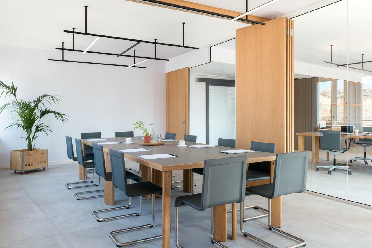 Bnbiz - Coworking Hotel Fiorenzuola d'Arda Bagian luar foto